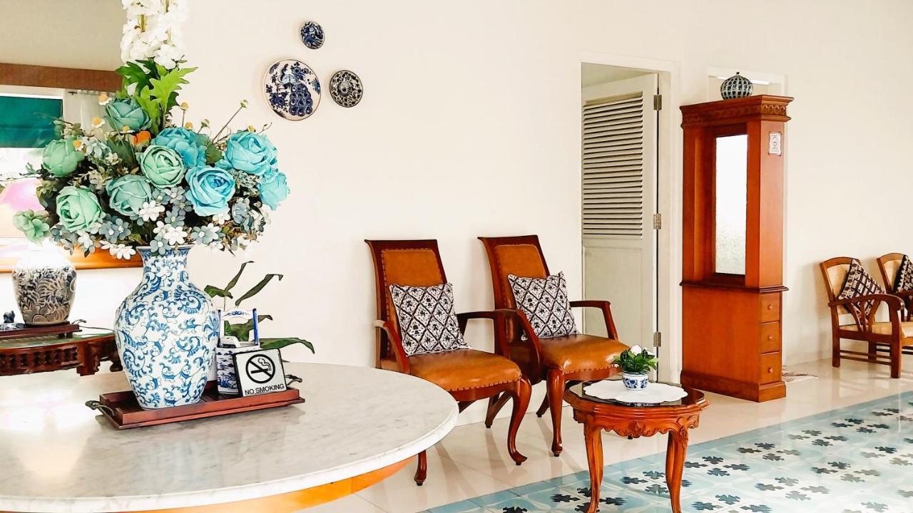 Surokarsan 9 House Yogyakarta Hotel Екстериор снимка